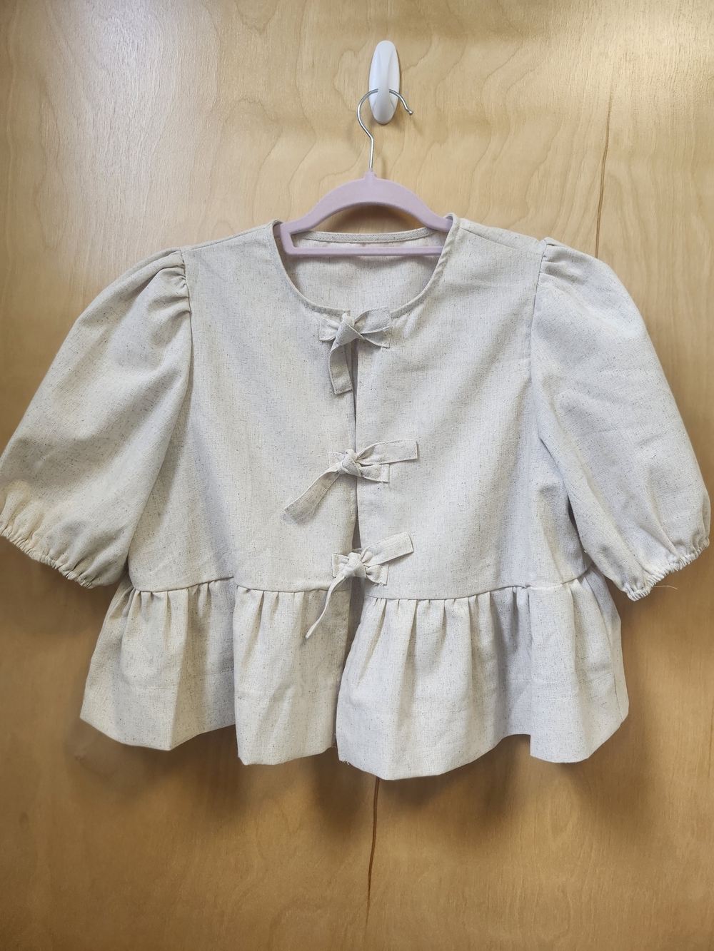 Cream Tie-Front Puff Sleeve Peplum Blouse - Picture 4 of 9